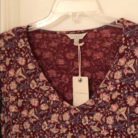 Lucky Brand knit Shirt - Picture 2 of 8